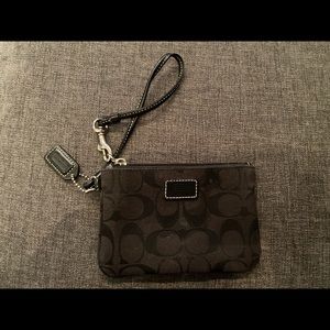 Authentic coach wristlet wallet.